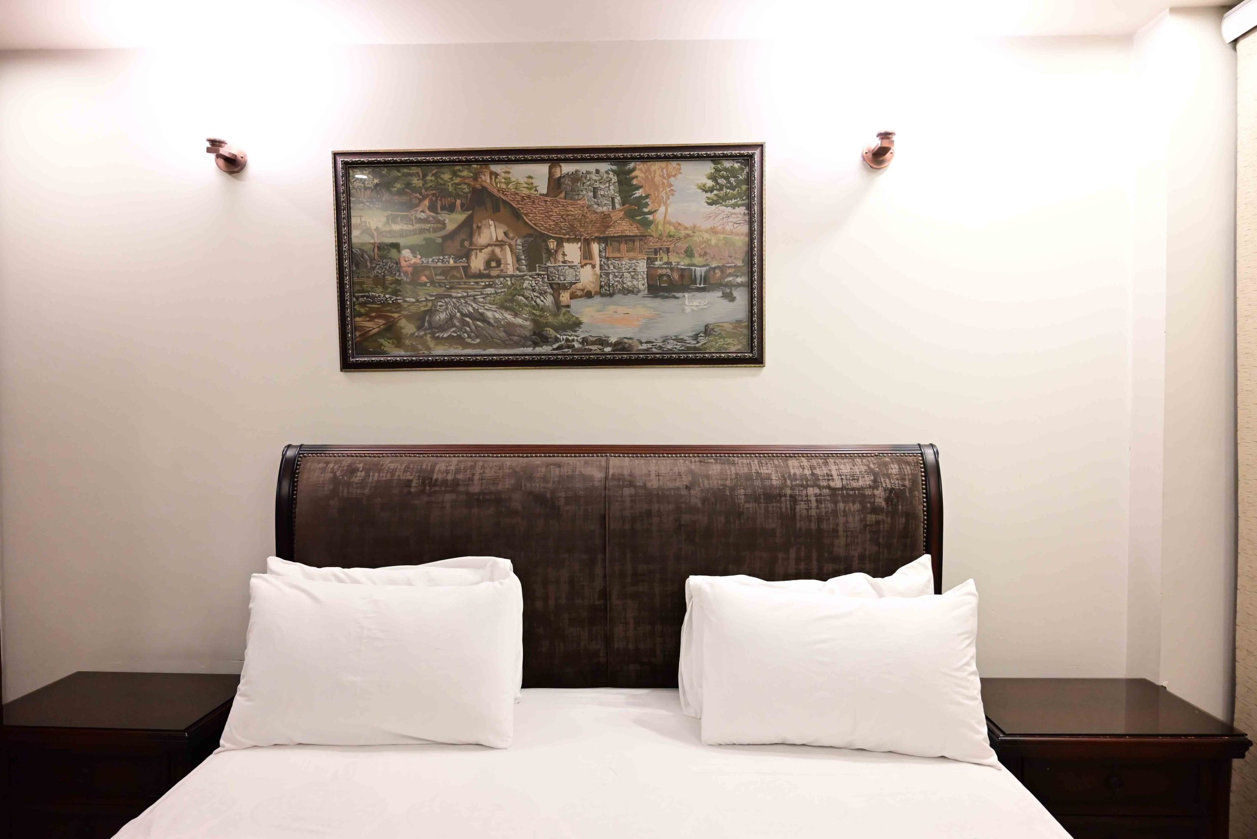 Best hotels in Islamabad | Hotel rooms in Rawalpindi and Islamabad | apartments in Islamabad | apartments in Rawalpindi | apartments on rent in Rawalpindi | apartments in Islamabad | bahria town apartments | Bahria town hotel rooms | rooms on rent | Islamabad Hotels | Raamda Hotel | Serina Hotel | Marriott Hotel | booking.com | Airbnb in Islamabad | Islamabad Bahria town air bnb | Luxurious Landing |Rawalpindi Hotel Rooms