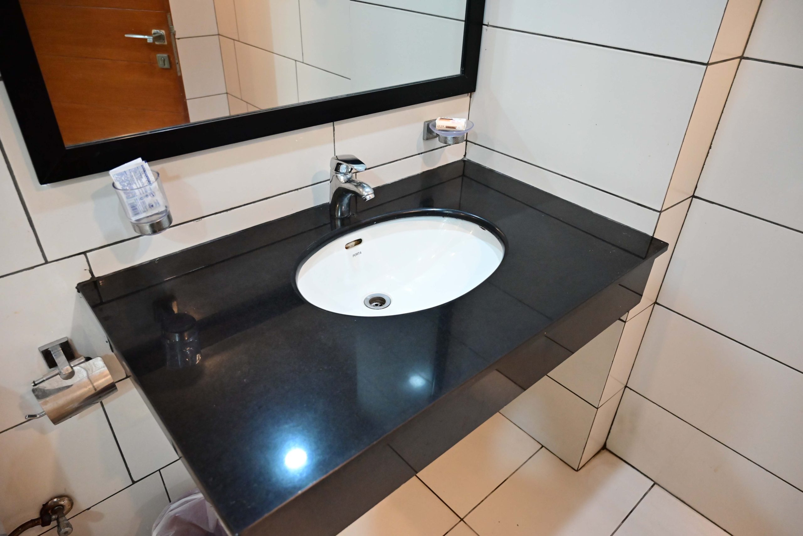 Best hotels in Islamabad | Hotel rooms in Rawalpindi and Islamabad | apartments in Islamabad | apartments in Rawalpindi | apartments on rent in Rawalpindi | apartments in Islamabad | bahria town apartments | Bahria town hotel rooms | rooms on rent | Islamabad Hotels | Raamda Hotel | Serina Hotel | Marriott Hotel | booking.com | Airbnb in Islamabad | Islamabad Bahria town air bnb | Luxurious Landing |Rawalpindi Hotel Rooms