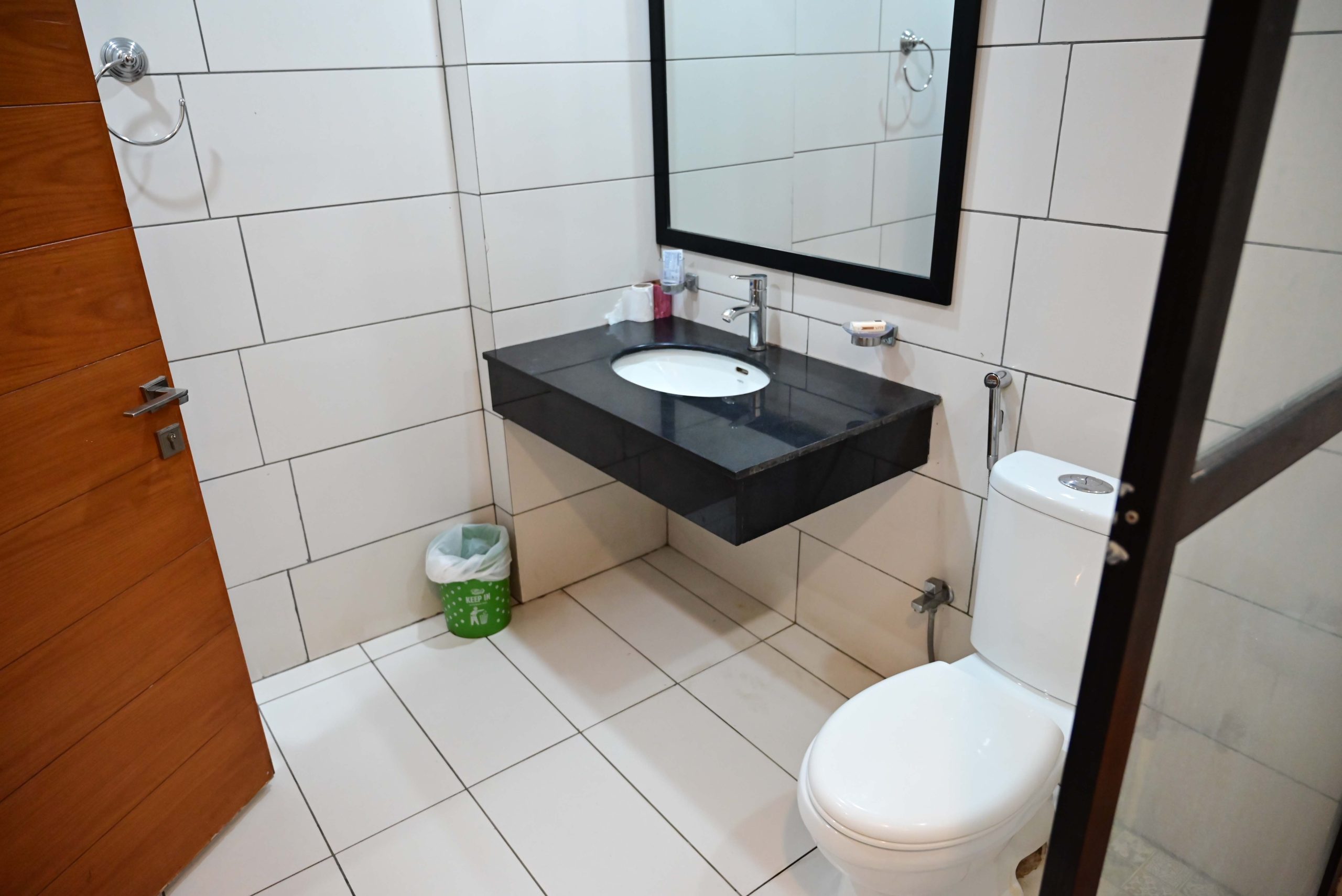 Best hotels in Islamabad | Hotel rooms in Rawalpindi and Islamabad | apartments in Islamabad | apartments in Rawalpindi | apartments on rent in Rawalpindi | apartments in Islamabad | bahria town apartments | Bahria town hotel rooms | rooms on rent | Islamabad Hotels | Raamda Hotel | Serina Hotel | Marriott Hotel | booking.com | Airbnb in Islamabad | Islamabad Bahria town air bnb | Luxurious Landing |Rawalpindi Hotel Rooms