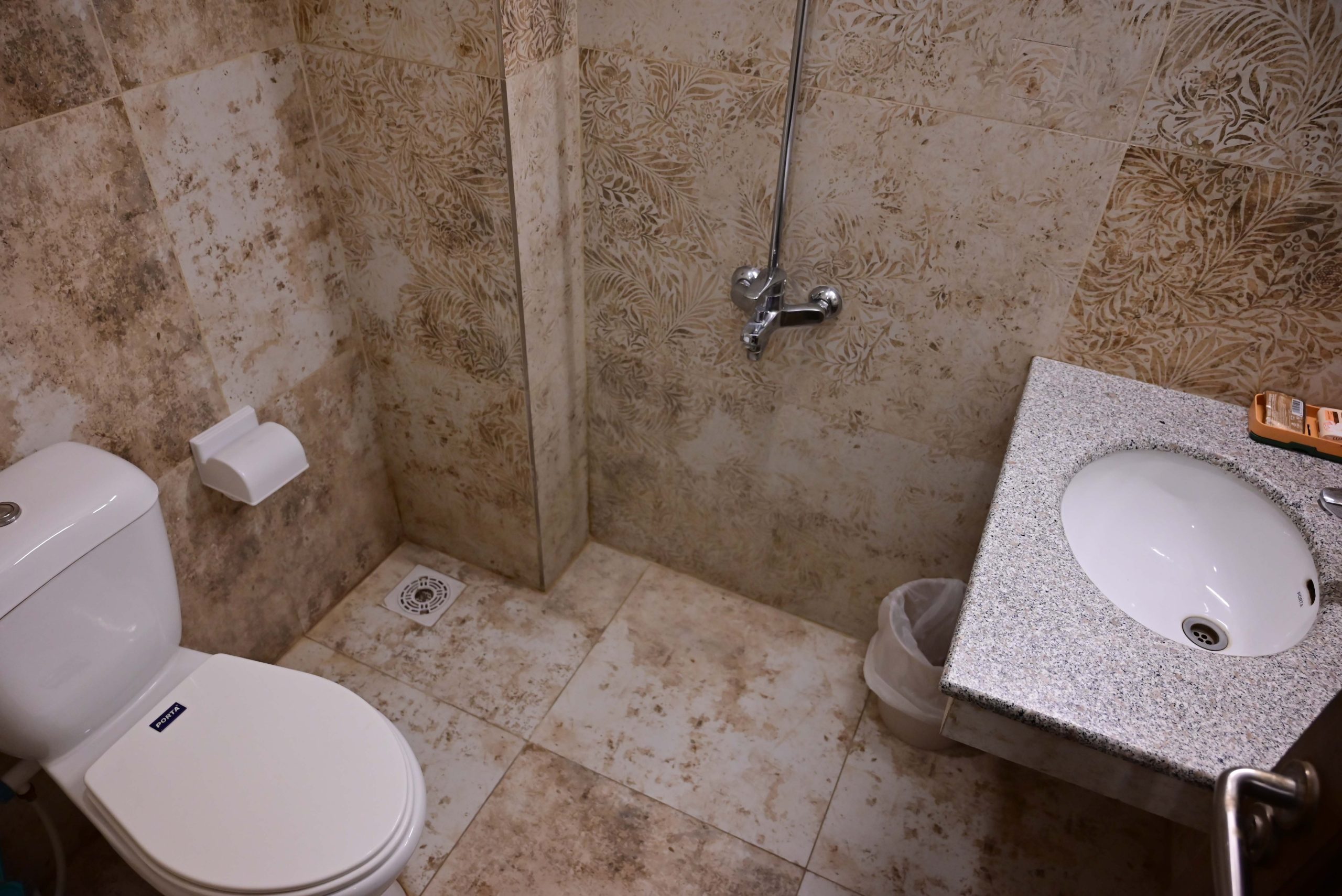 Best hotels in Islamabad | Hotel rooms in Rawalpindi and Islamabad | apartments in Islamabad | apartments in Rawalpindi | apartments on rent in Rawalpindi | apartments in Islamabad | bahria town apartments | Bahria town hotel rooms | rooms on rent | Islamabad Hotels | Raamda Hotel | Serina Hotel | Marriott Hotel | booking.com | Airbnb in Islamabad | Islamabad Bahria town air bnb | Luxurious Landing |Rawalpindi Hotel Rooms